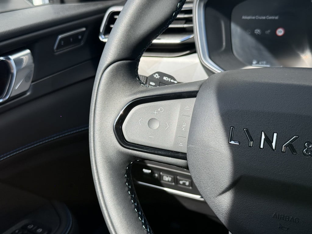 Lynk & Co 01 262pk plug-in hybride| panodak| adap.cruise| 360camera| keyles