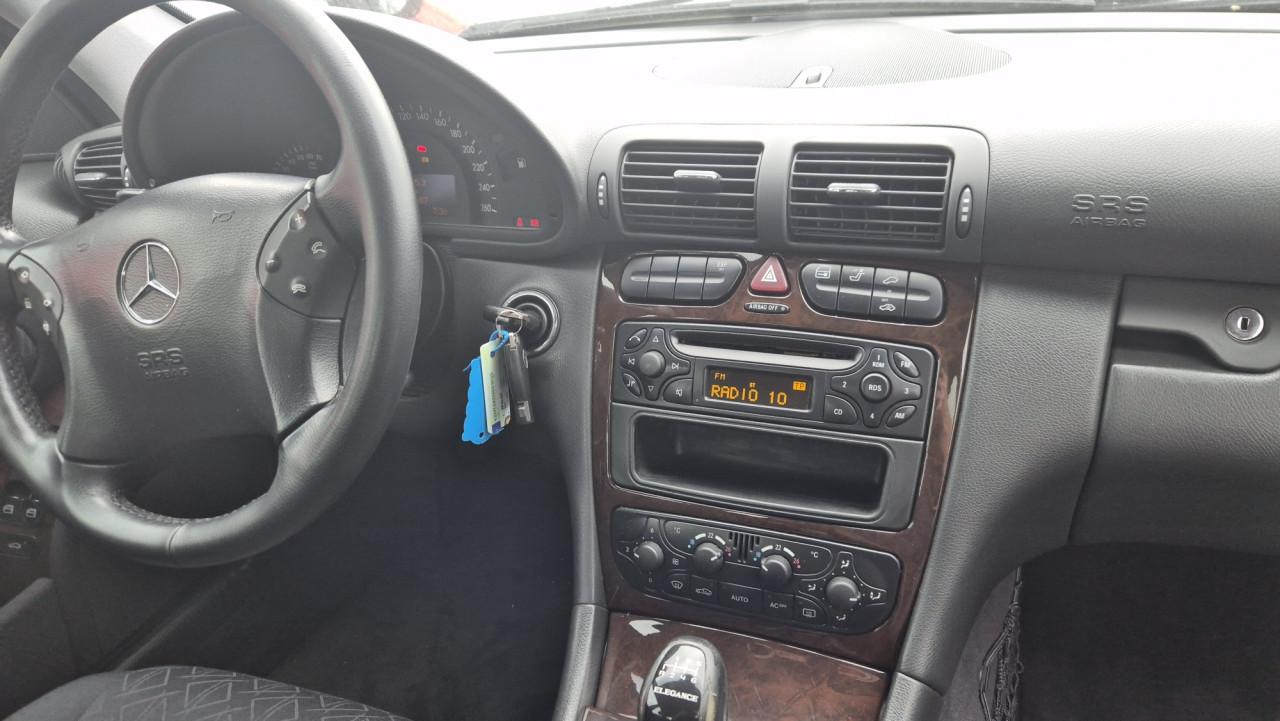 Mercedes C180 Kompressor BJ 2003 211.000Km
