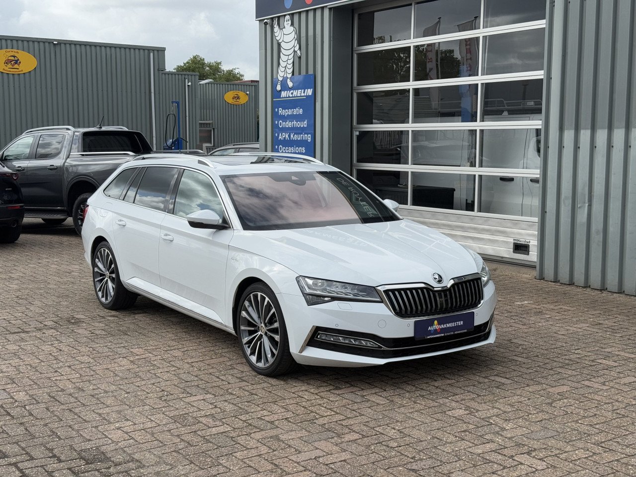 Skoda Superb Combi 1.5 TSI L&K Executive | Panorama | Stoelkoeling |