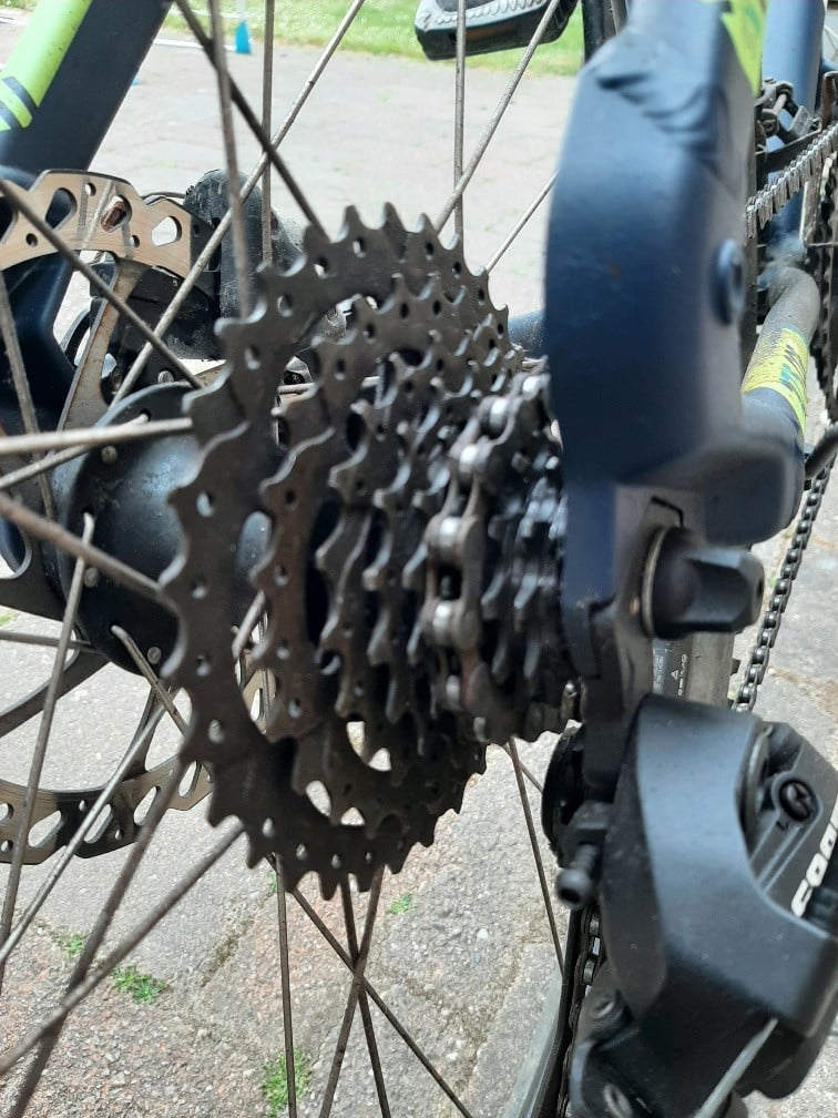 Batavus herenfiets, Batavus damesfiets, B-Twin jongens mountainbike