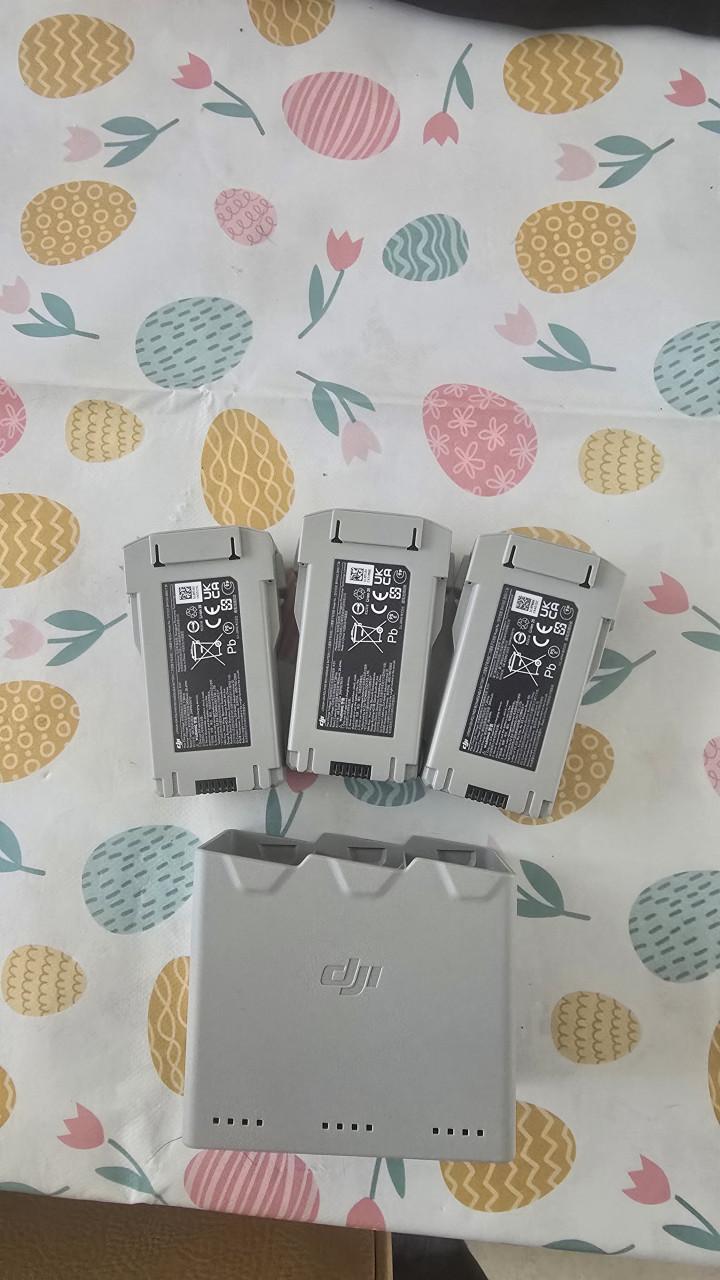 ZELDZAAM: 3x DJI Mini 4 Pro PLUS Accu (3850 mAh) + Hub – 45 min vliegtijd!