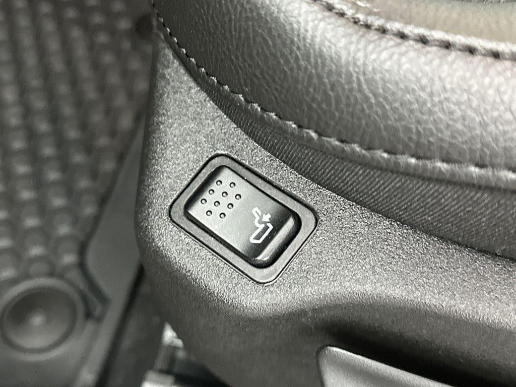 Jeep Compass 4xe 190pk plug-in hybrid electric altitude | achteruitrijcamer