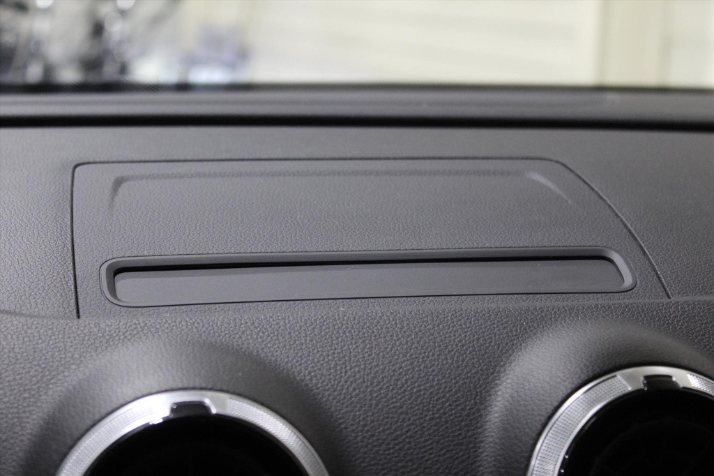 Audi A3 40 e-trontfsi 204 pk s tronic design