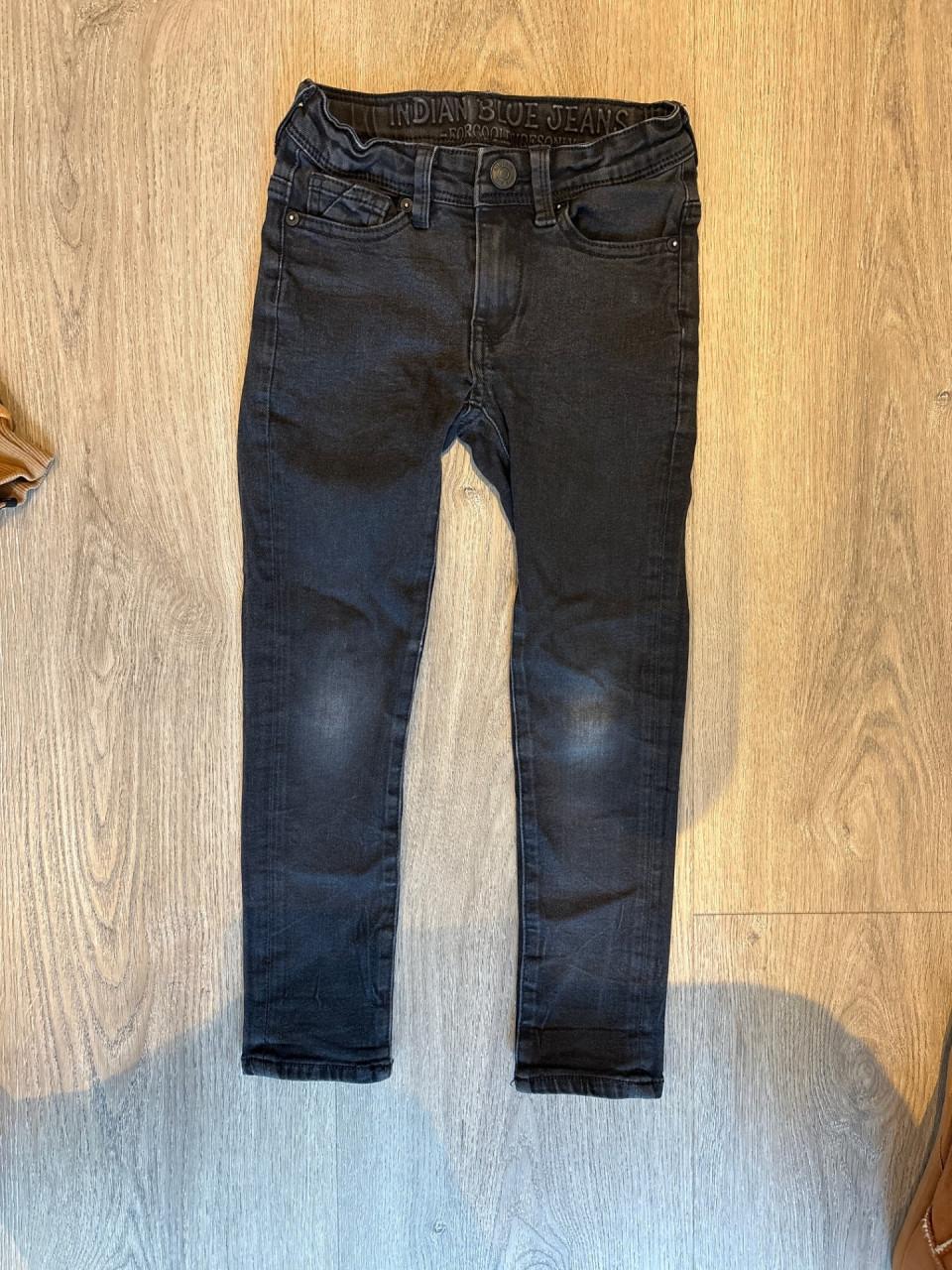 Indian Bleu jeans maat 110.