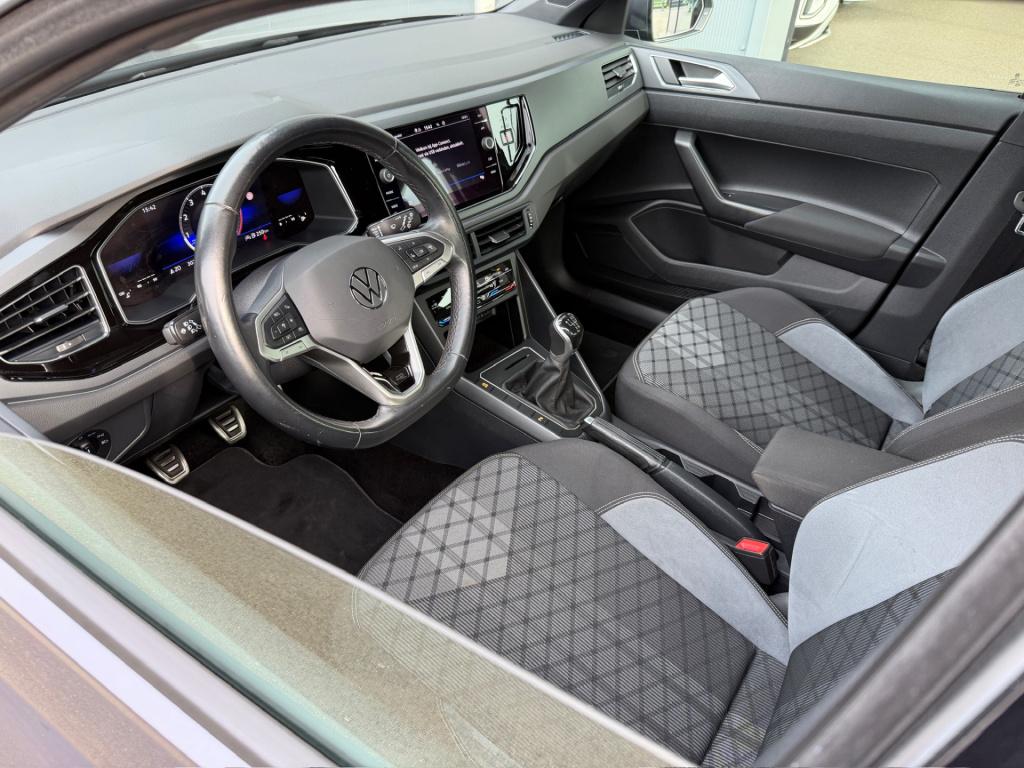 Volkswagen Polo 1.0 tsi r-line | iq light | led gril | climate | carplay | 