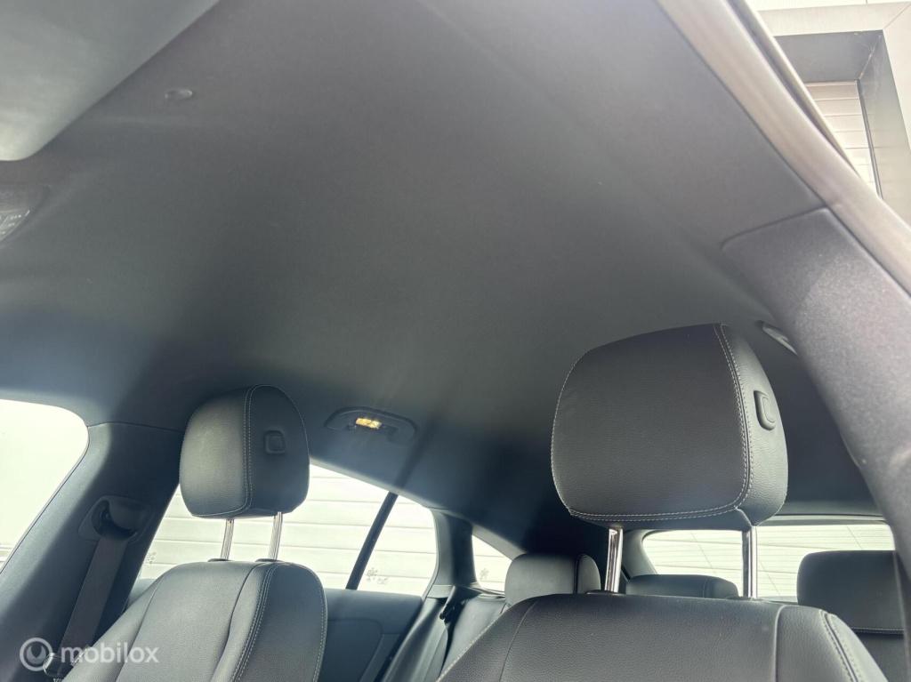Mercedes-Benz Cla shooting brake 19 inch apple carplay 180