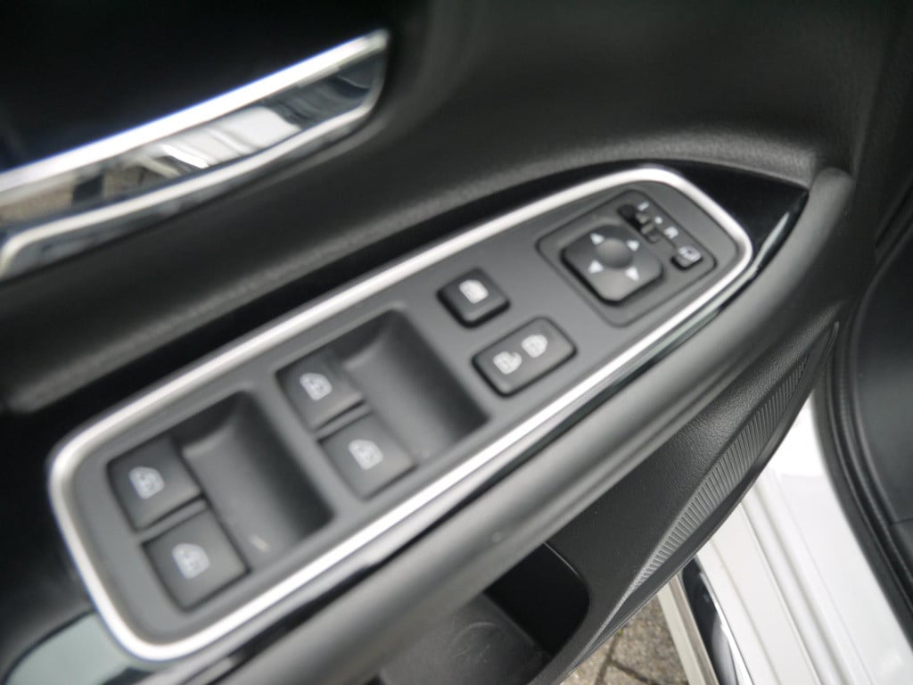 Mitsubishi Outlander 2.4 phev instyle|rijklaar
