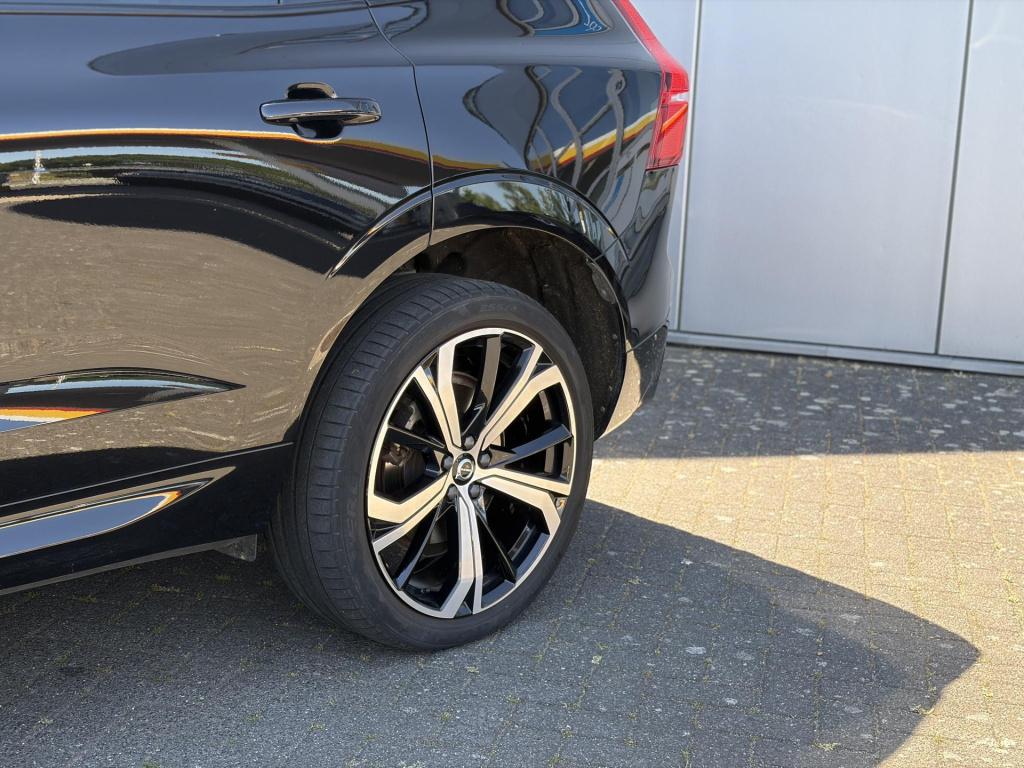 Volvo XC60 2.0 t8 plug-in hybrid awd ultimate dark bomvol! h&k/massage/luch