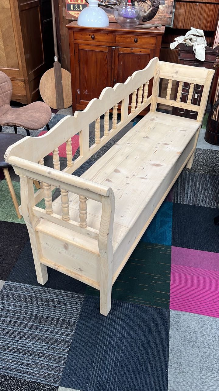 Klepbanken (nieuw) in de lengte 180cm en 205 cm