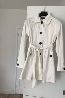 Leuke zomer jas leuke details zgan maat 42