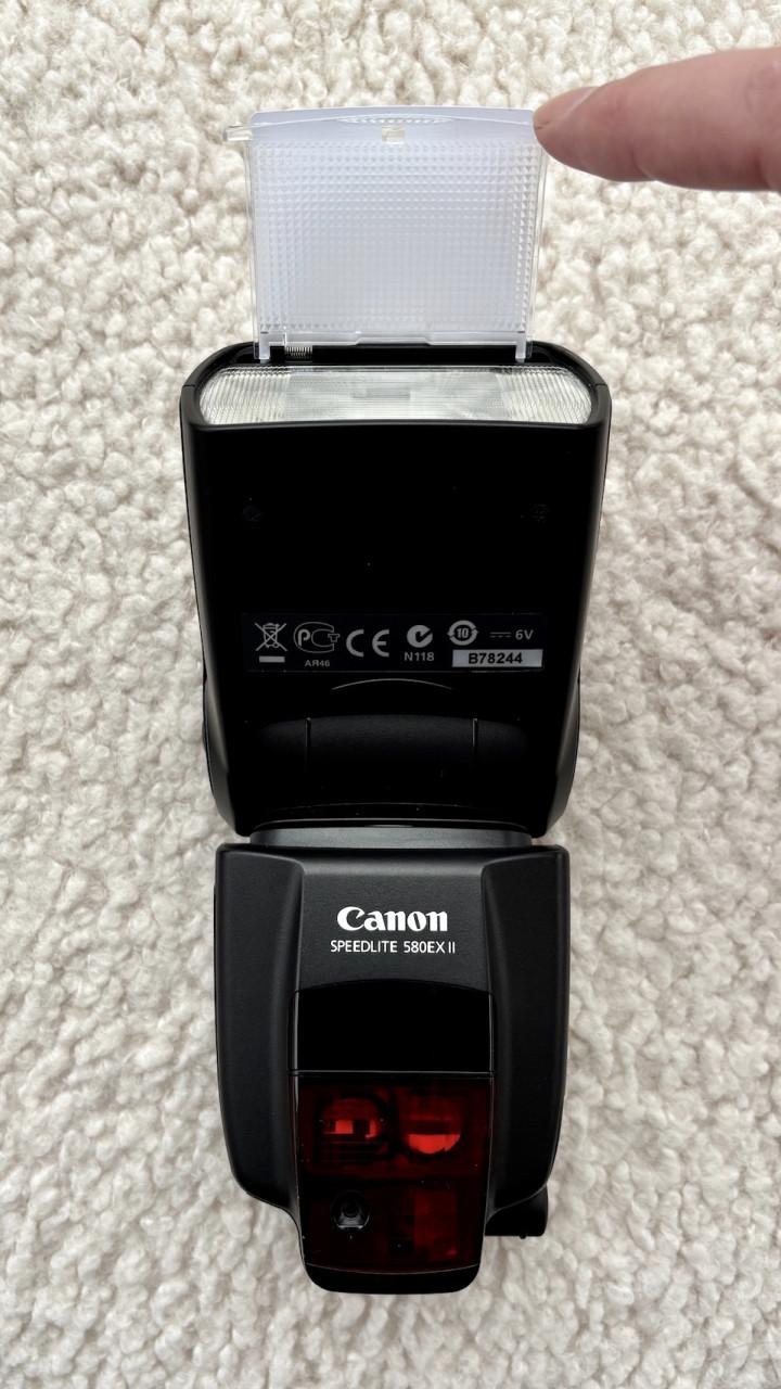 Canon Speedlite 580EX II — nieuwstaat + extra opzet diffuser