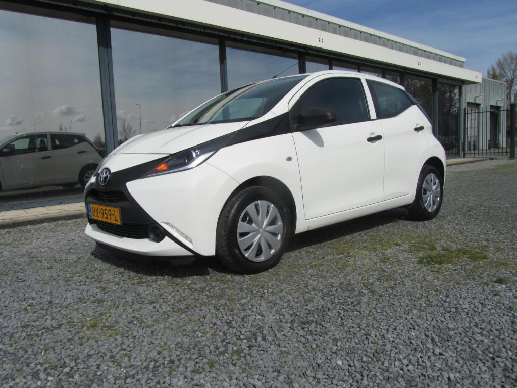 Toyota Aygo 1.0 vvt-i x-fun | 5 deurs | airco | bluetooth