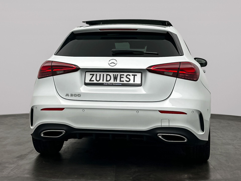 Mercedes-Benz A-Klasse 200 amg premium pano acc sfeer camera
