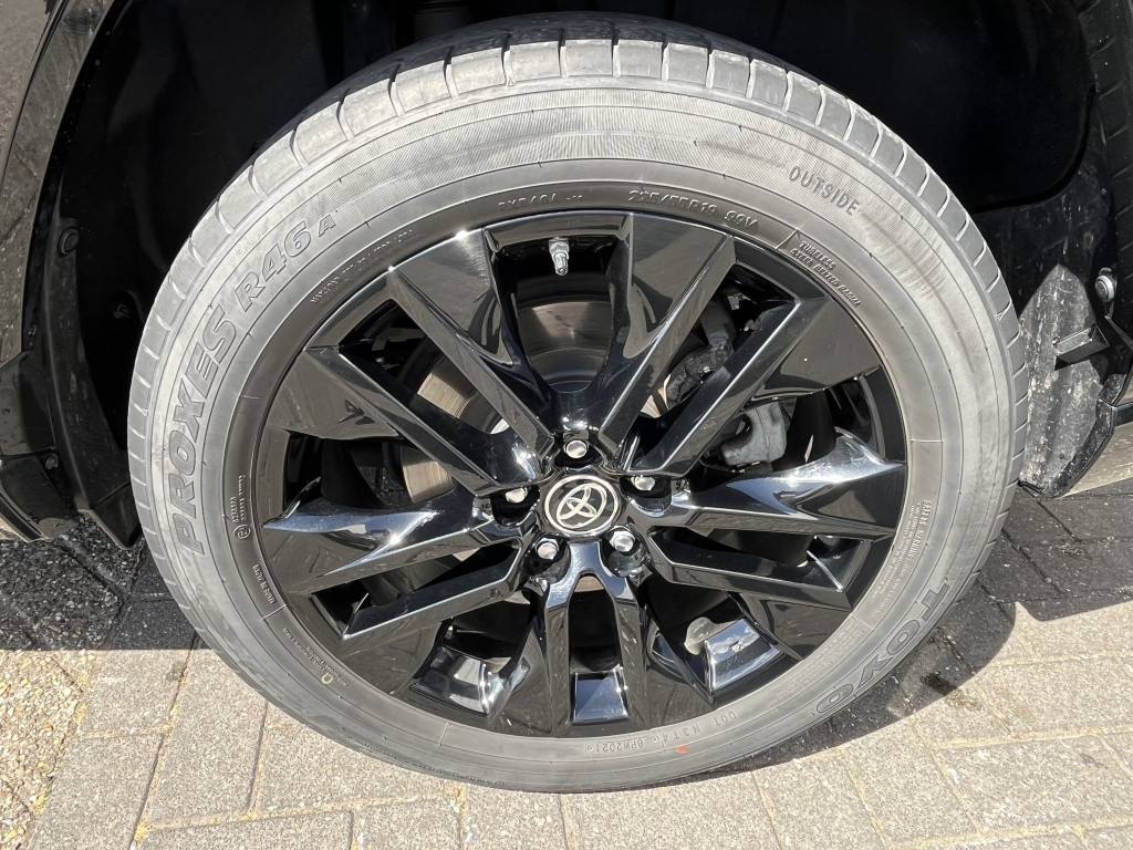 Toyota Rav4 | net binnen | 2.5 hybrid awd black edition.