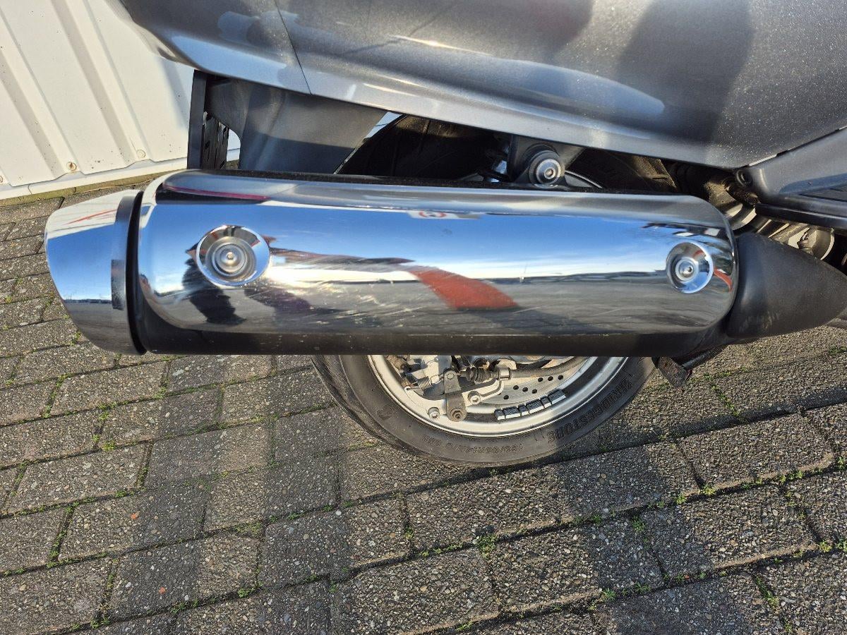 Suzuki Burgman 650 Executive uit 2007