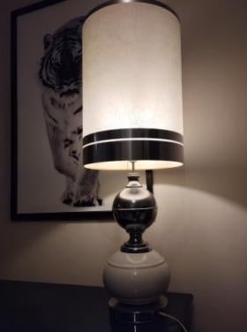 Mooie vloer/tafel lamp