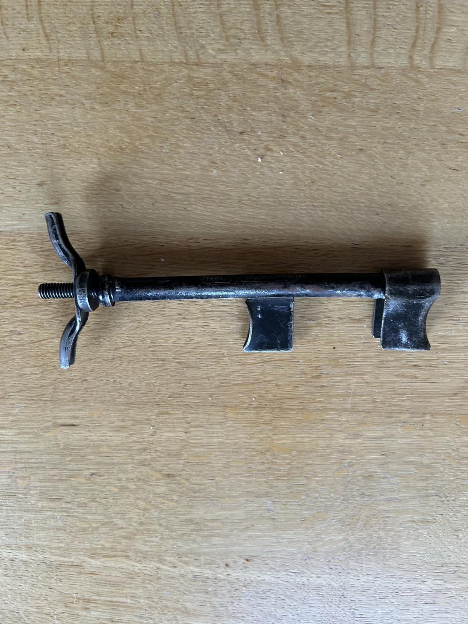 Vintage  fiets vorkspreider   en fietsbel