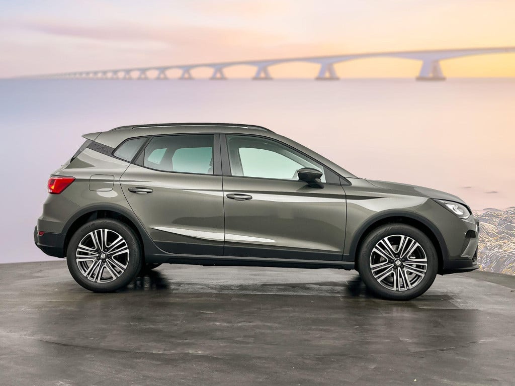 Seat Arona style business connect 1.0 85 kw / 115 pk ecotsi s