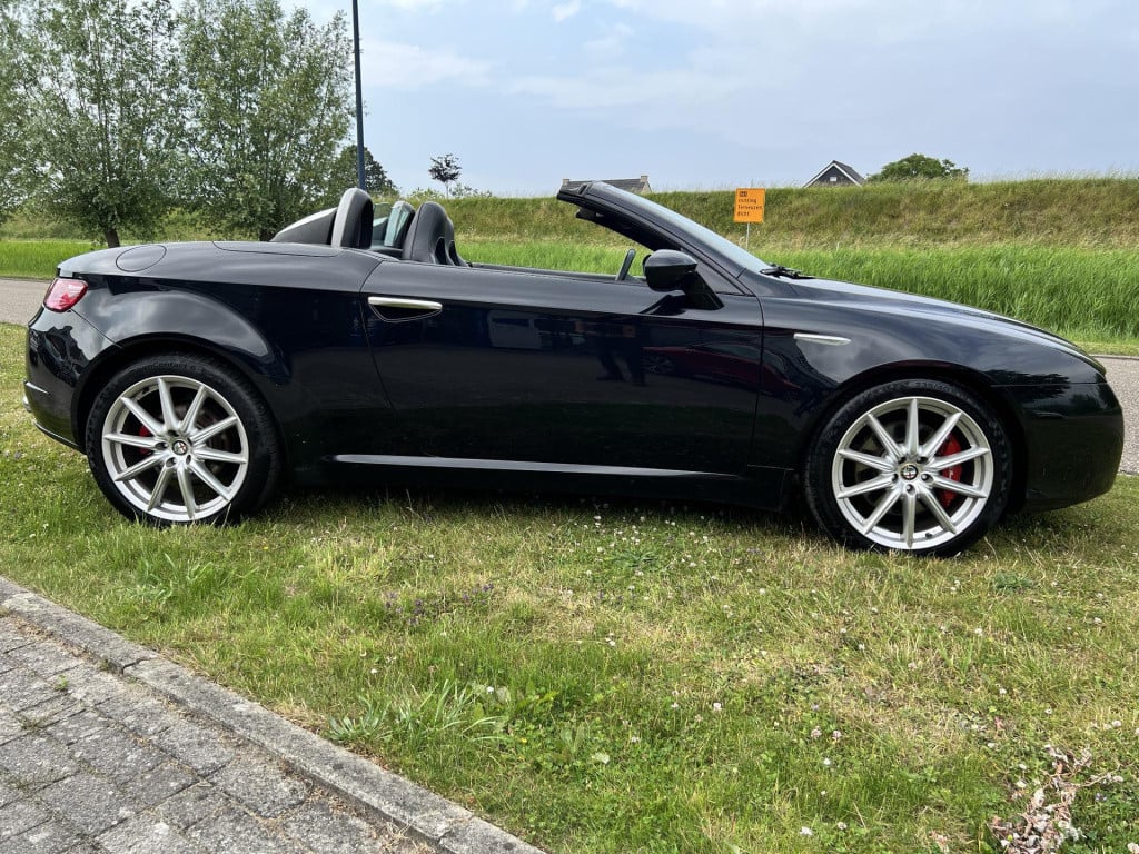 Alfa Romeo Spider 1.7 t sport