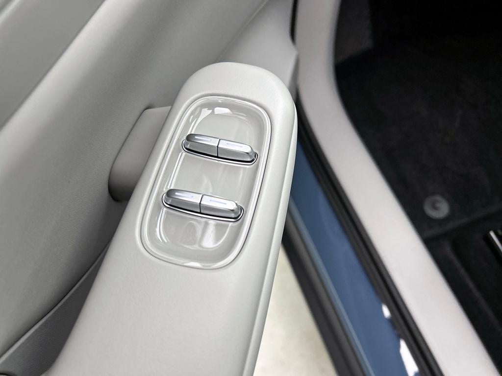 Leapmotor B10 design pro max hybrid ev 18.8 kwh | voorraad ! | light grey i