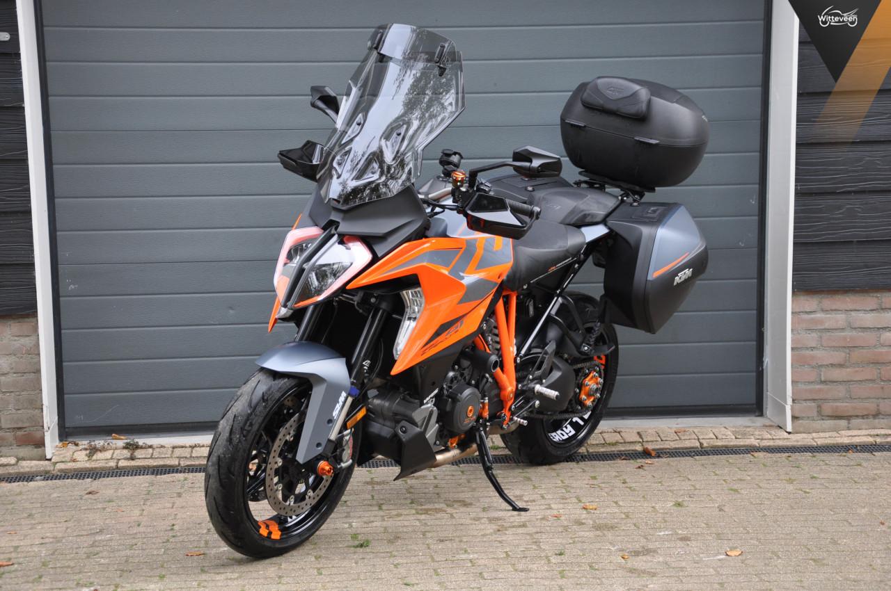 KTM 1290 SuperDuke GT