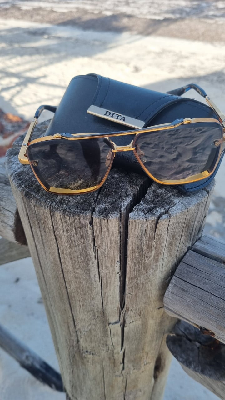 Luxe zonnebril merk DITA 1:1  Nieuw in de doos