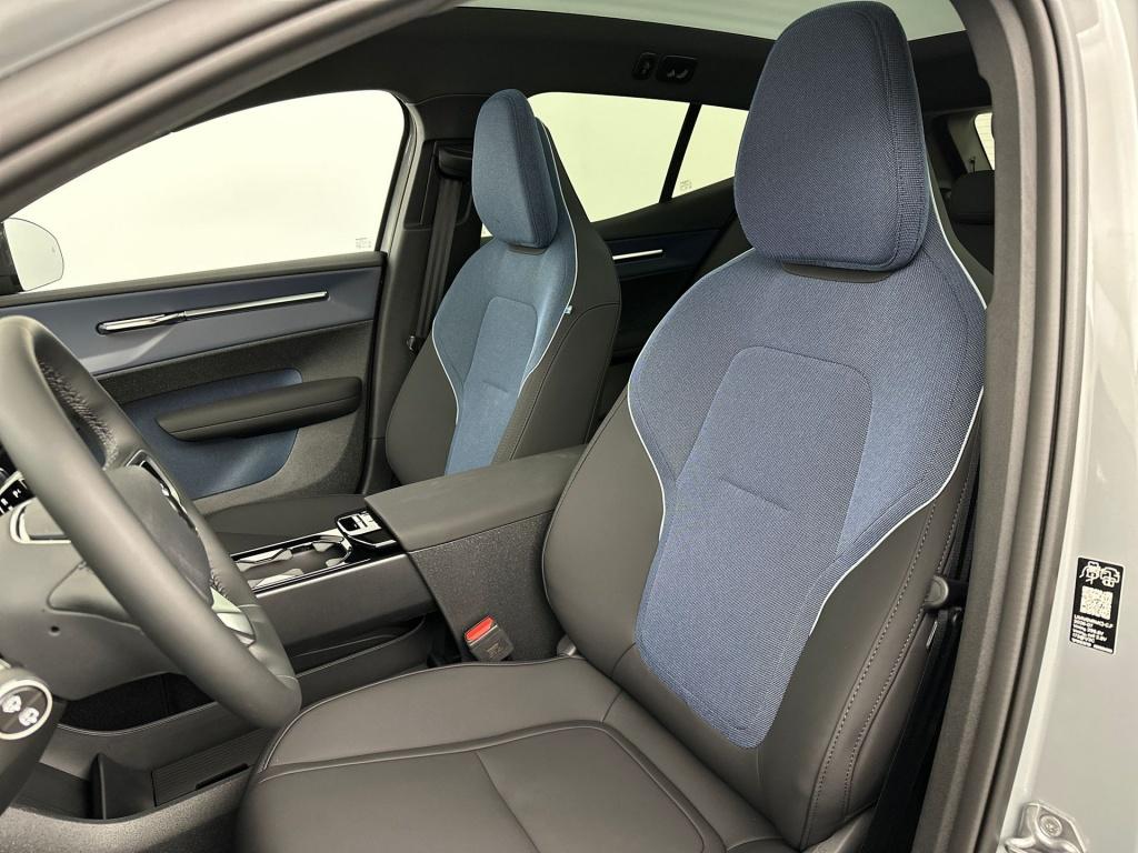 Volvo Ex30 cross country p5 long range ultra europa