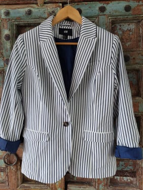Gestreepte damesblazer H&M mt 42 wit/blauw