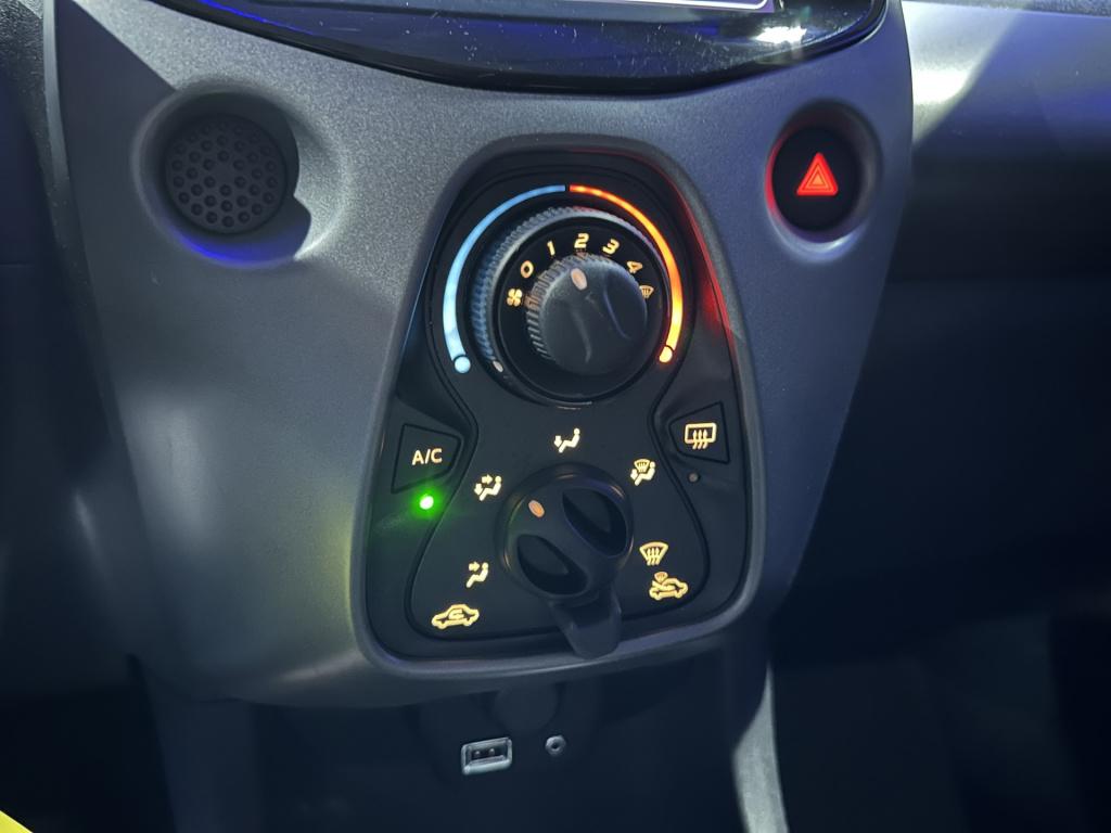 Toyota Aygo 1.0 vvt-i x-play *camera*carplay*