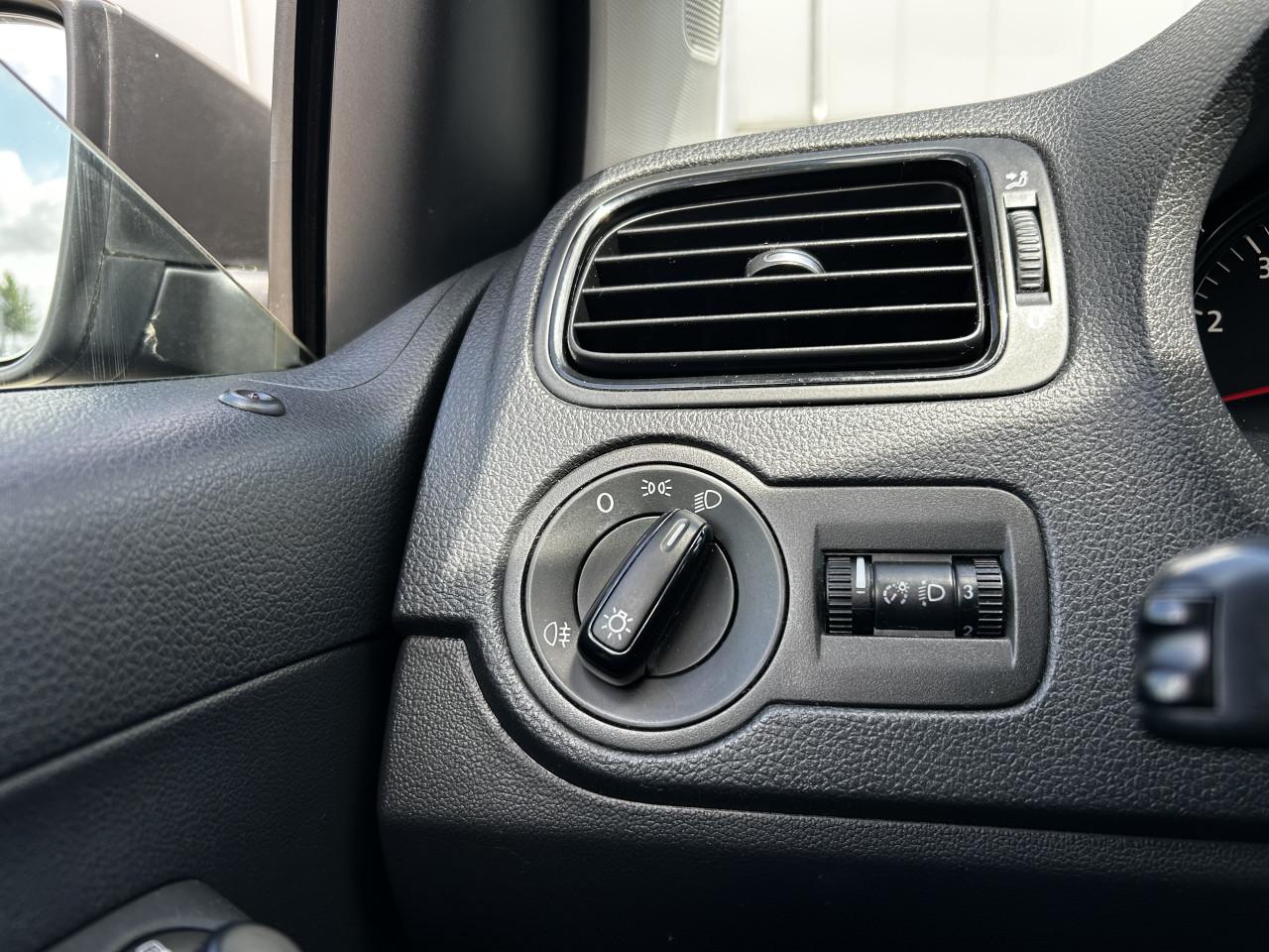 Volkswagen Polo 1.2-12V Comfortline/APK/AIRCO/CARPLAY/