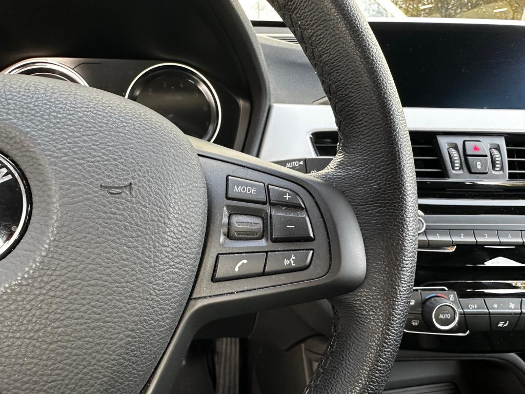 BMW X1 s drive 18i leder | navi | 17" lm