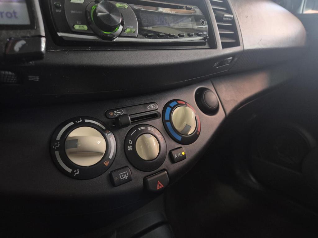 Nissan Micra 1.2 acenta / airco / 5-deurs