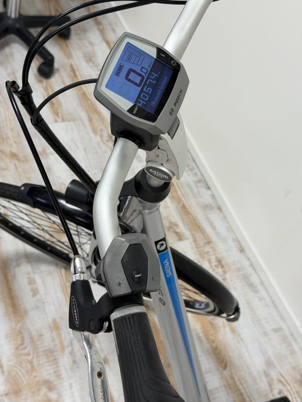Pegasus Siena E-Bike Bosch Middenmotor 400Wh met maar 4000km