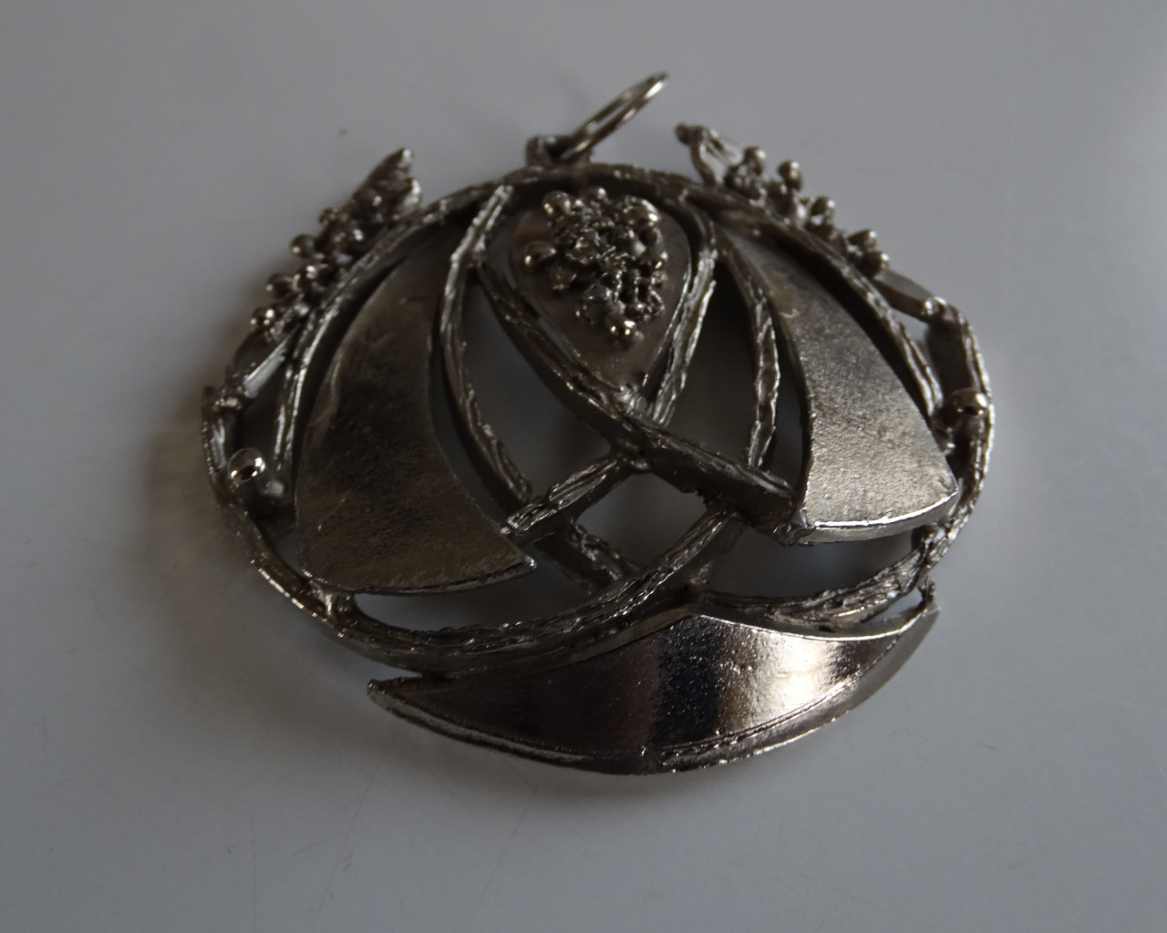 Brutalistische Hanger Modernisme jaren 1970
