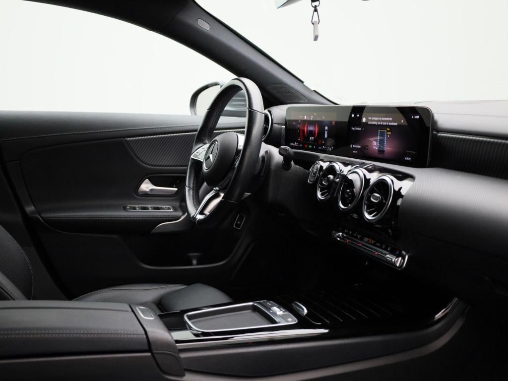 Mercedes-Benz Cla shooting brake 250 e luxury line | stuurverwarming | appl