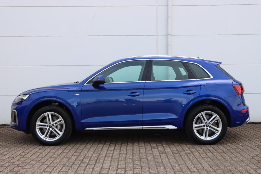 Audi Q5 50 tfsi e quattro s edition 300pk s-tronic audi q5 50 tfsi e s edit