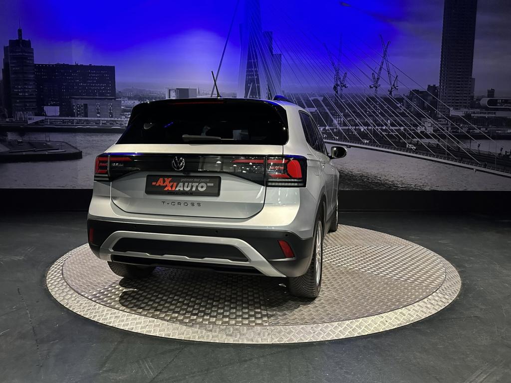 Volkswagen T-cross 1.0 tsi life edition *camera*appconnect*winterpack*