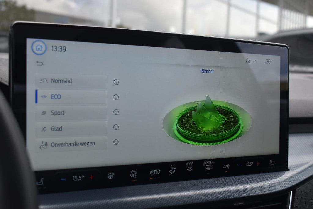 Ford Focus wagon 1.0 ecoboost hybrid active x | climate control | adaptieve