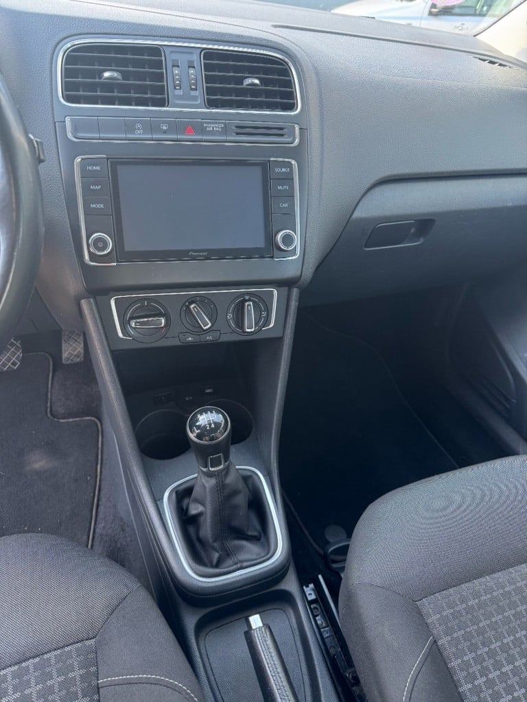 Volkswagen Polo 1.2 tsi highline