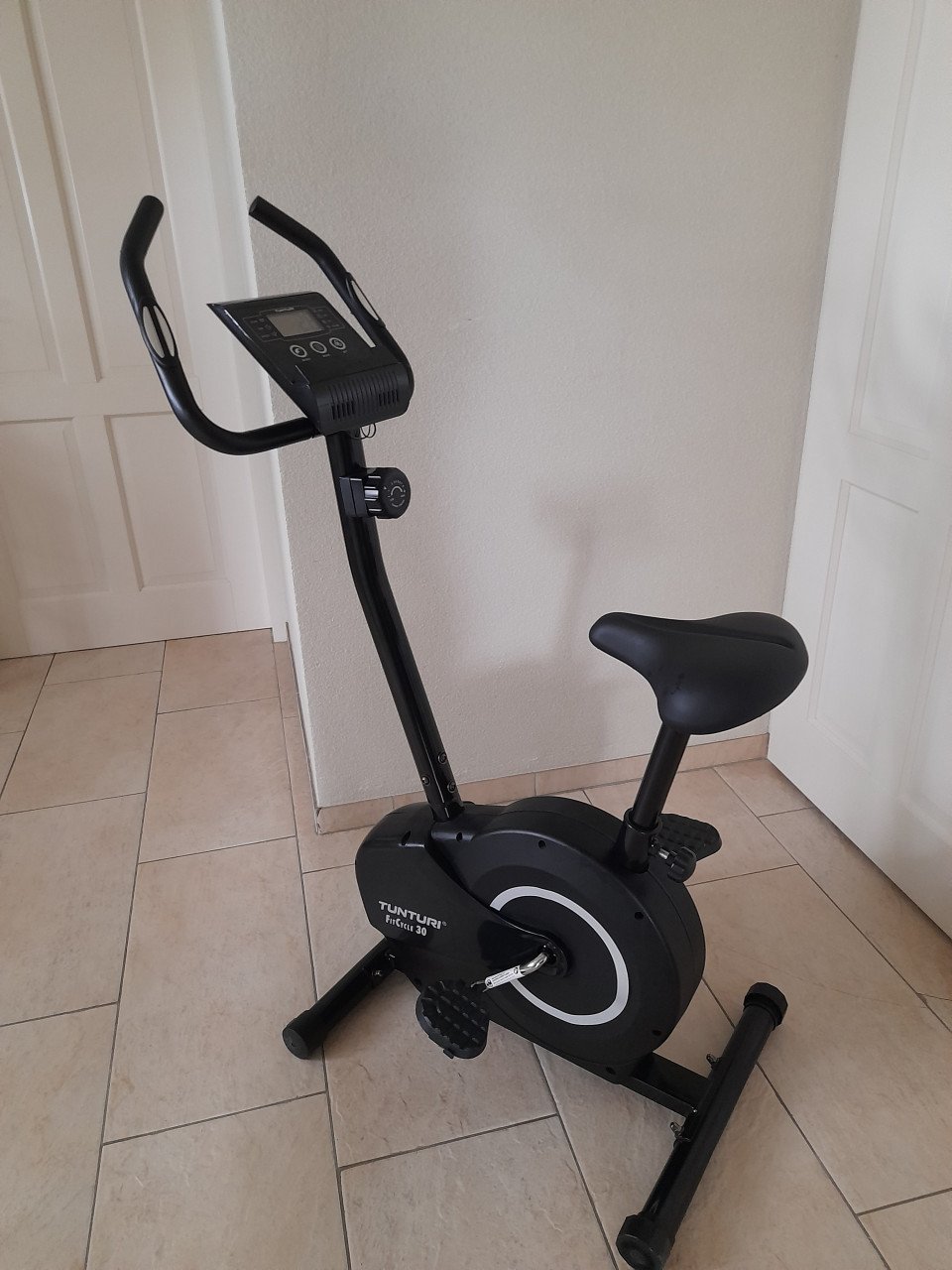 Tunturi Hometrainer (werkt naar behoren ) in goede staat !