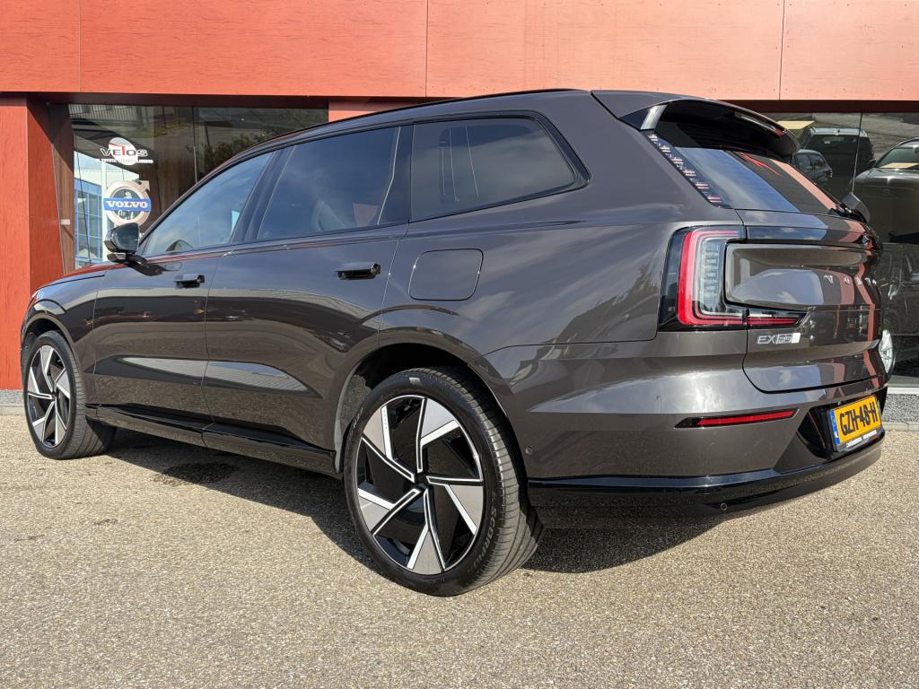 Volvo Ex90 twin motor performance ultra 7p. 111 kwh | luchtvering | soft-cl