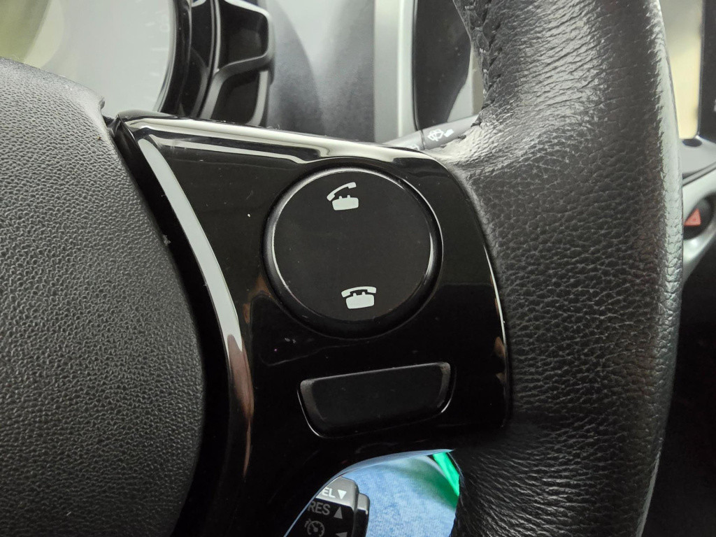 Toyota Aygo occasion 1.0 vvt-i x-play met parkeercamera | tweedehands toyot