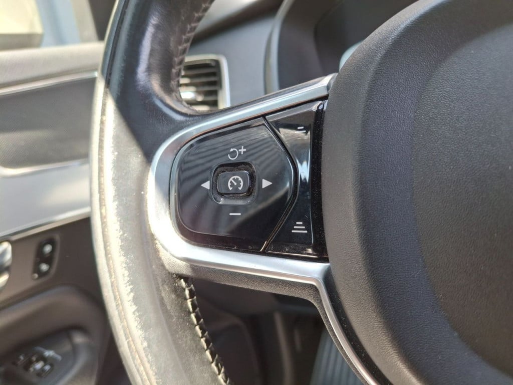 Volvo XC90 2.0 t8 twin engine awd inscription
