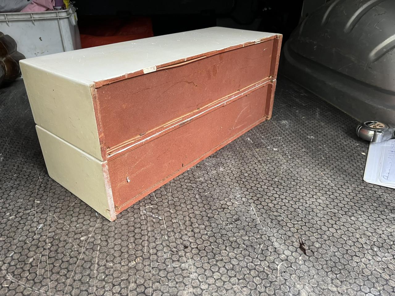 Kruidenkastje met glazen bakjes