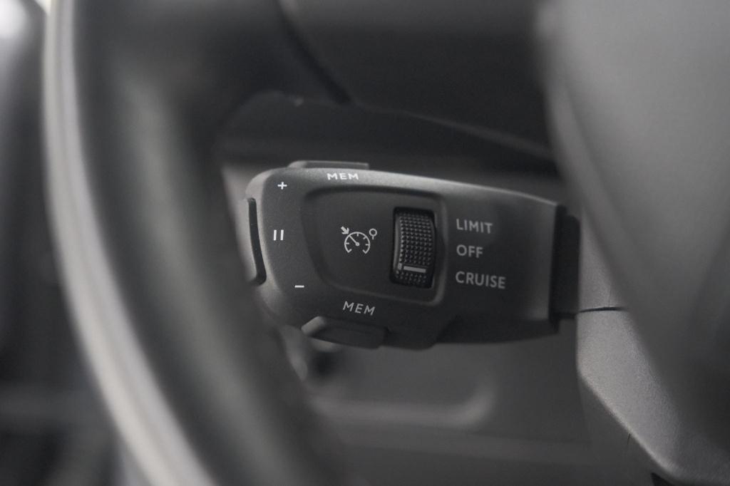Ds Ds 3 crossback puretech 100 montmartre | parkeersensoren | apple carplay