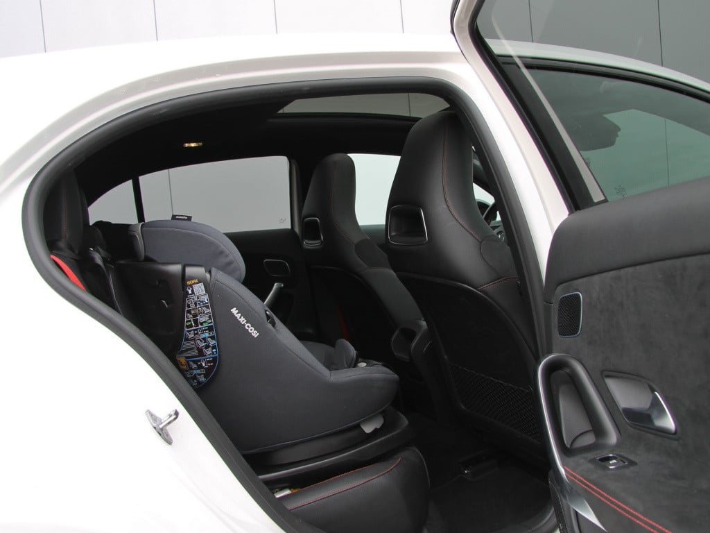 Mercedes-Benz A-Klasse a35 amg 306pk 4matic | pano | burmester