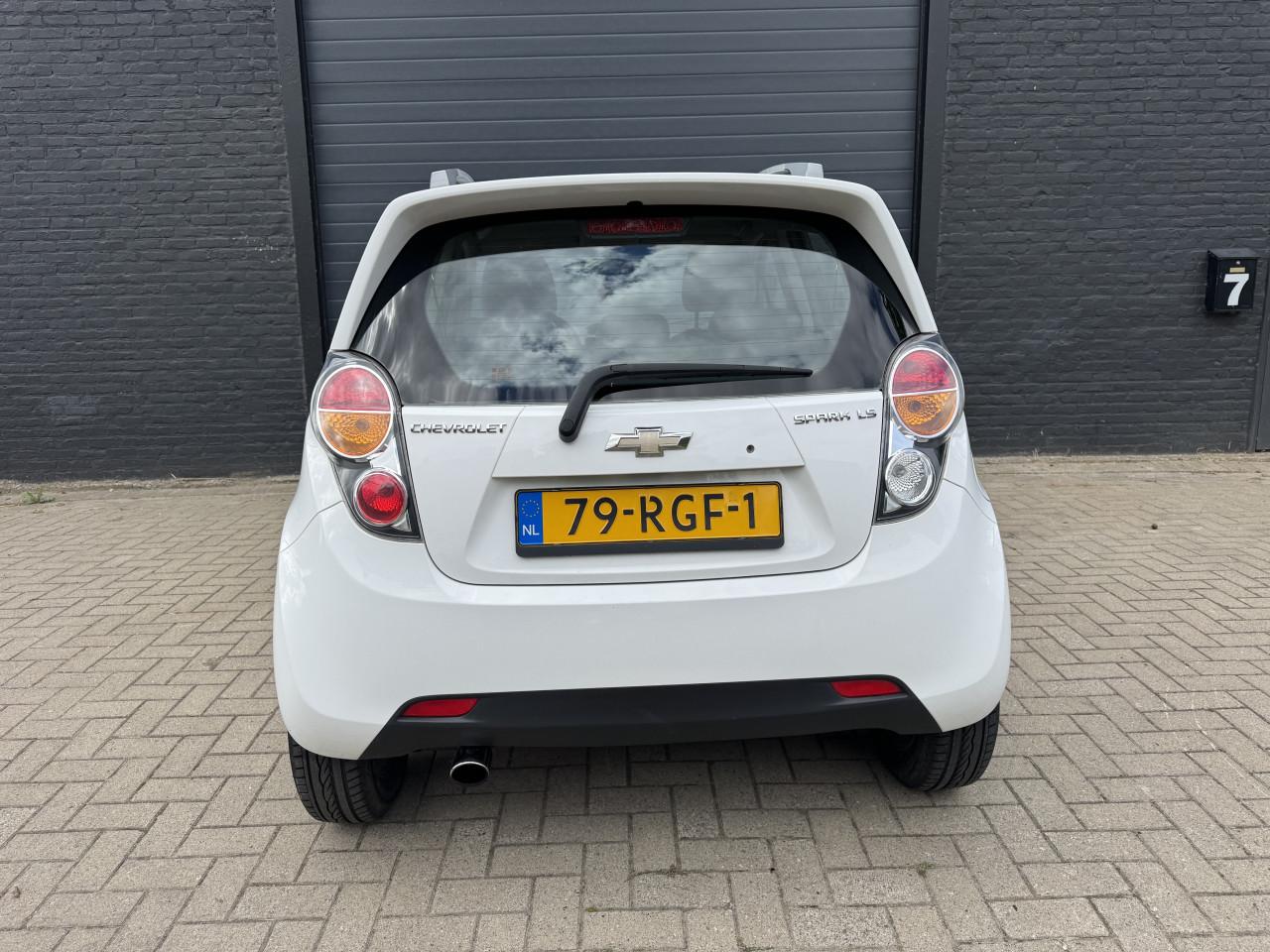 Chevrolet Spark LS 1.0 16V 5Drs 2011 50Kw Wit Airco Apk Nap