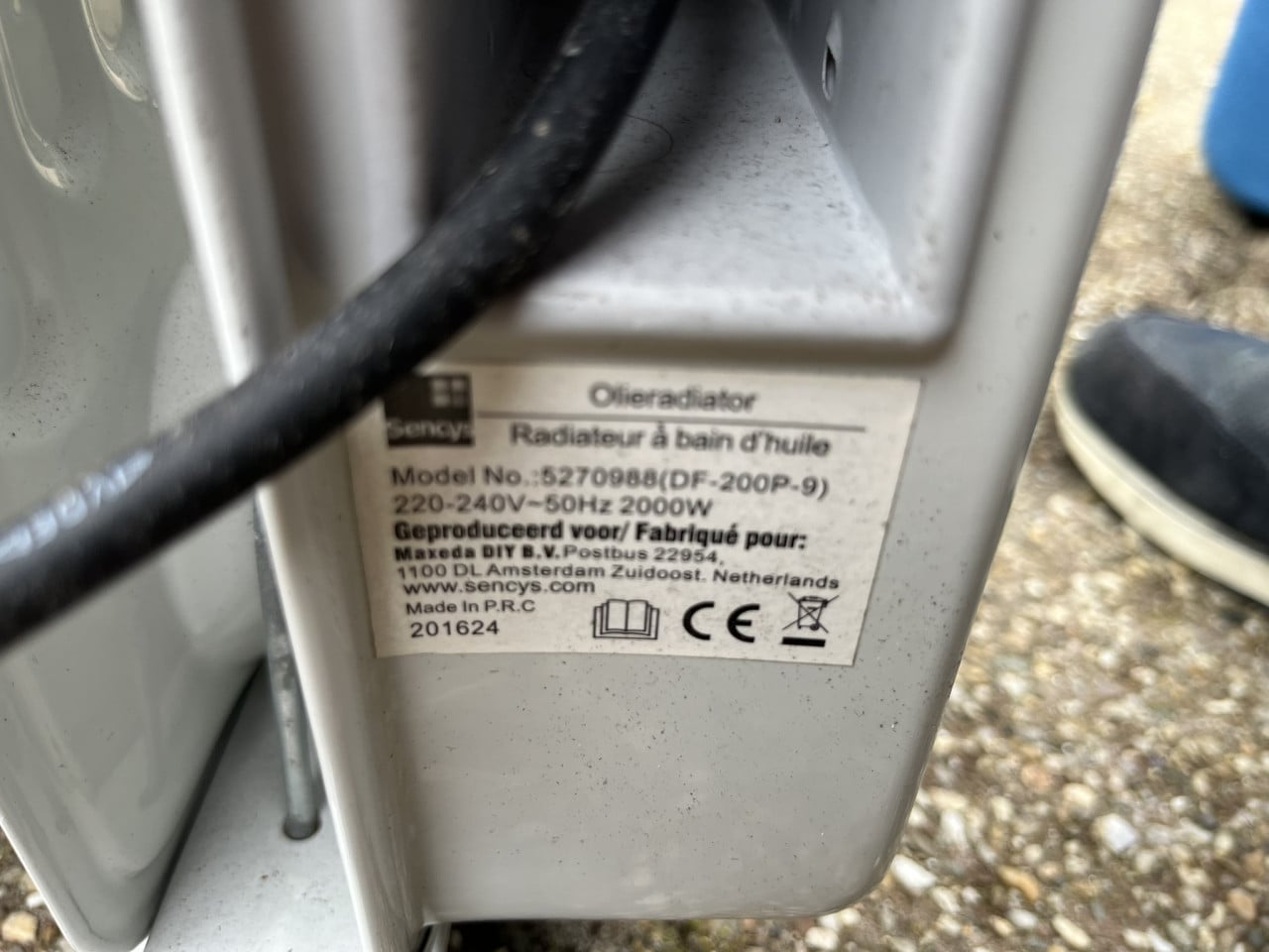 Oliegevulde radiator Sencys 2000W