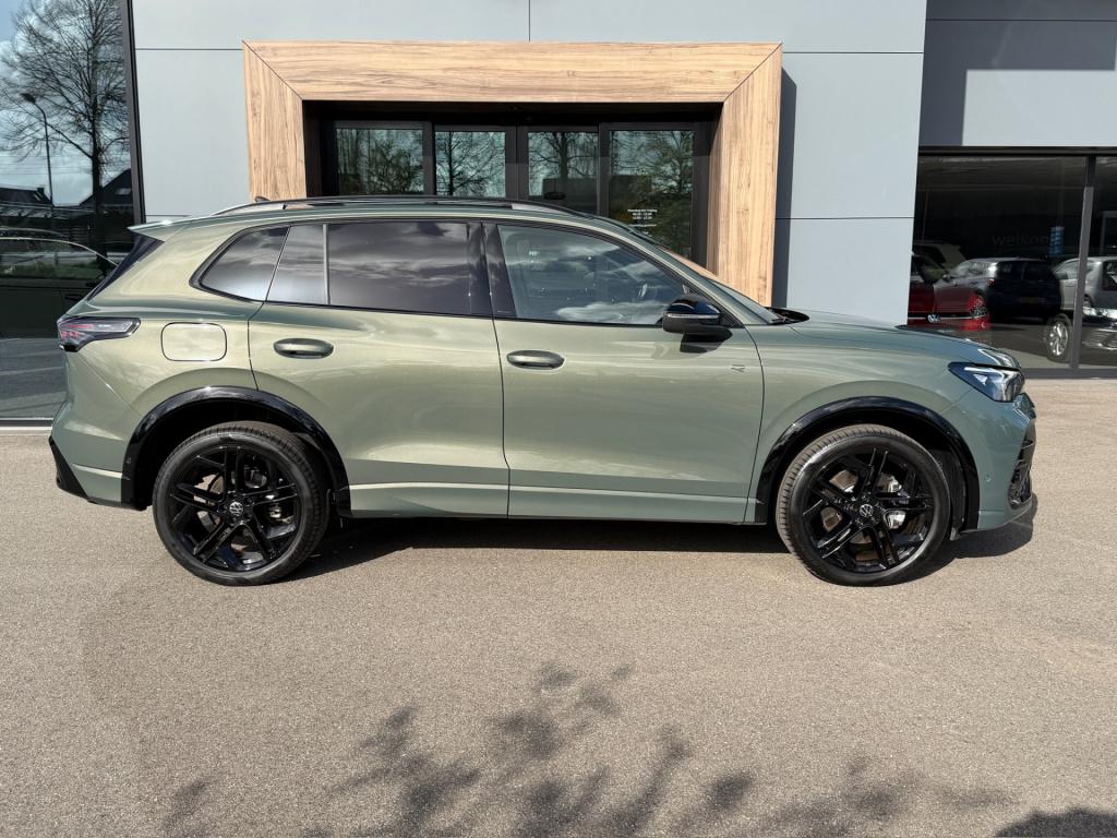 Volkswagen Tiguan 1.5 ehybrid r-line | black line | 360 camera | trekhaak |