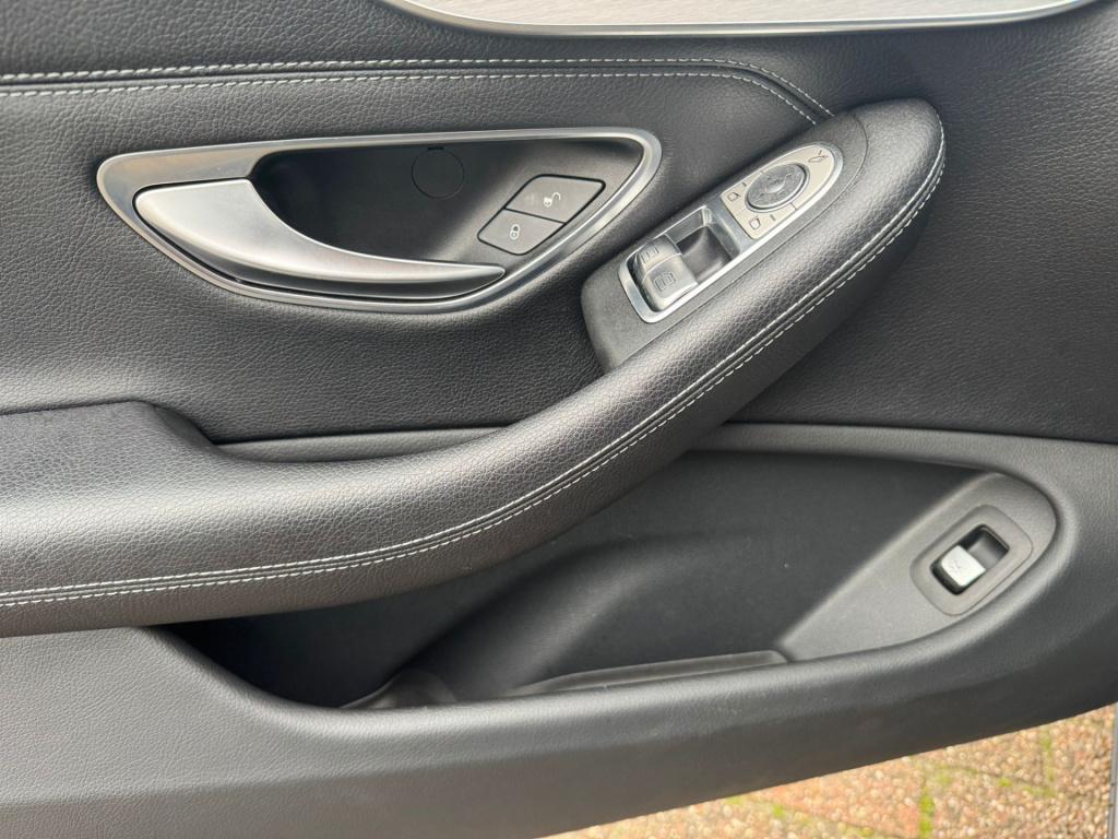 Mercedes-Benz C-Klasse coupé 220 d premium plus
